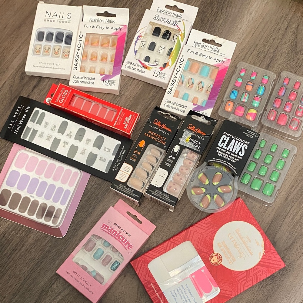 Press-On Nails - Assorted Colors Bundle - Picture 1 of 1